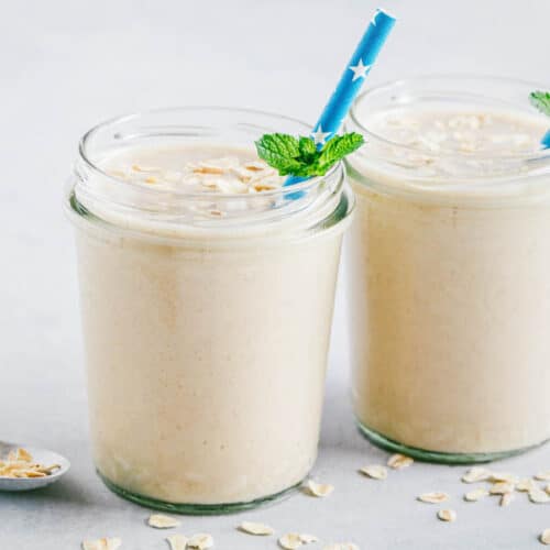 Banana Oat Smoothie Recipe - Cupcakes and Cutlery