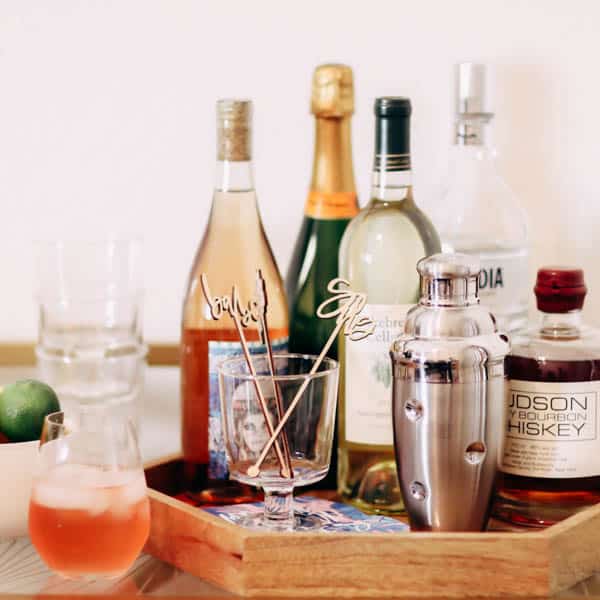 https://www.cupcakesandcutlery.com/wp-content/uploads/2014/08/wine-cocktails-to-make-now.jpg