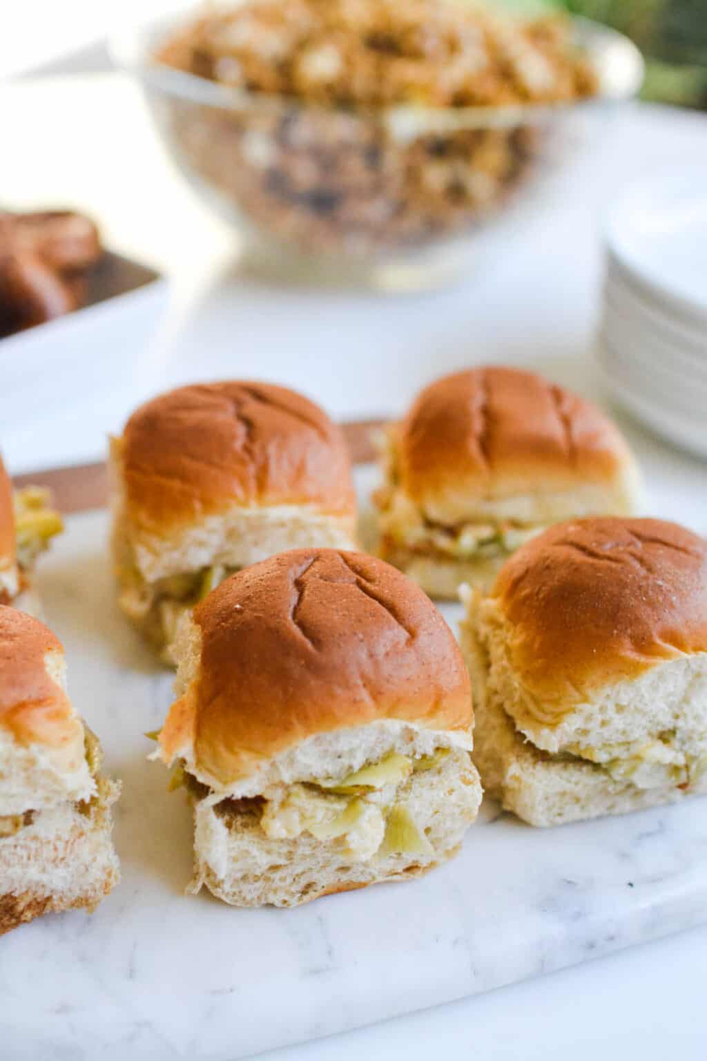 Artichoke Dip Sliders Recipe - Cupcakes and Cutlery