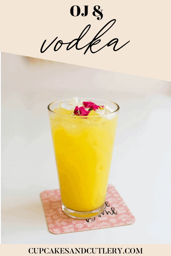 2-ingredient-vodka-and-orange-juice-cocktail-cupcakes-and-cutlery