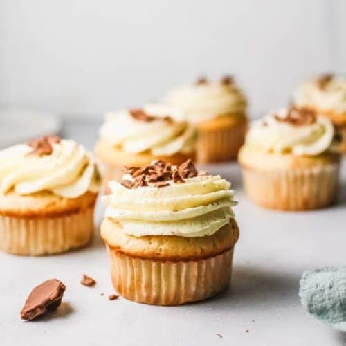 15 Boozy Cupcakes Recipes | Alcohol Infused Cupcakes