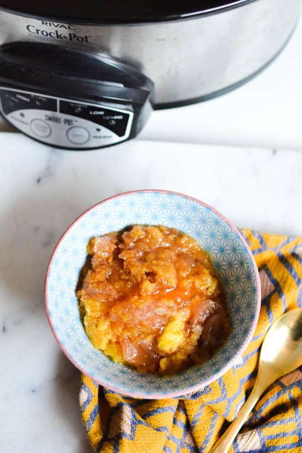 Easy Crock Pot Apple Crisp (with Cake Mix and Canned Pie Filling)