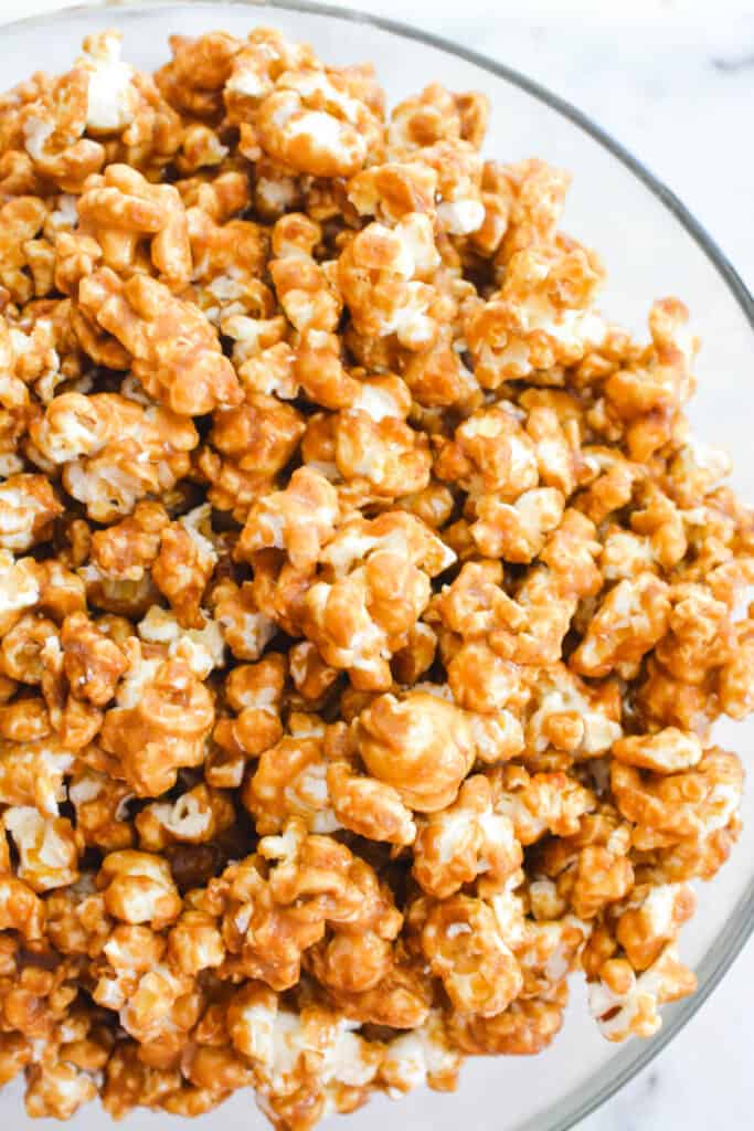 The Best Caramel Corn Recipe (Crunchy Caramel Popcorn) - Cupcakes and ...