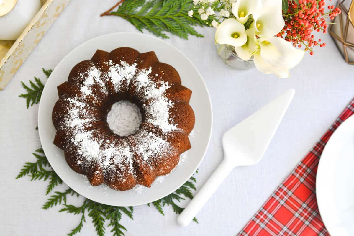 15 + Delicious & Impressive Christmas Bundt Cake Recipes