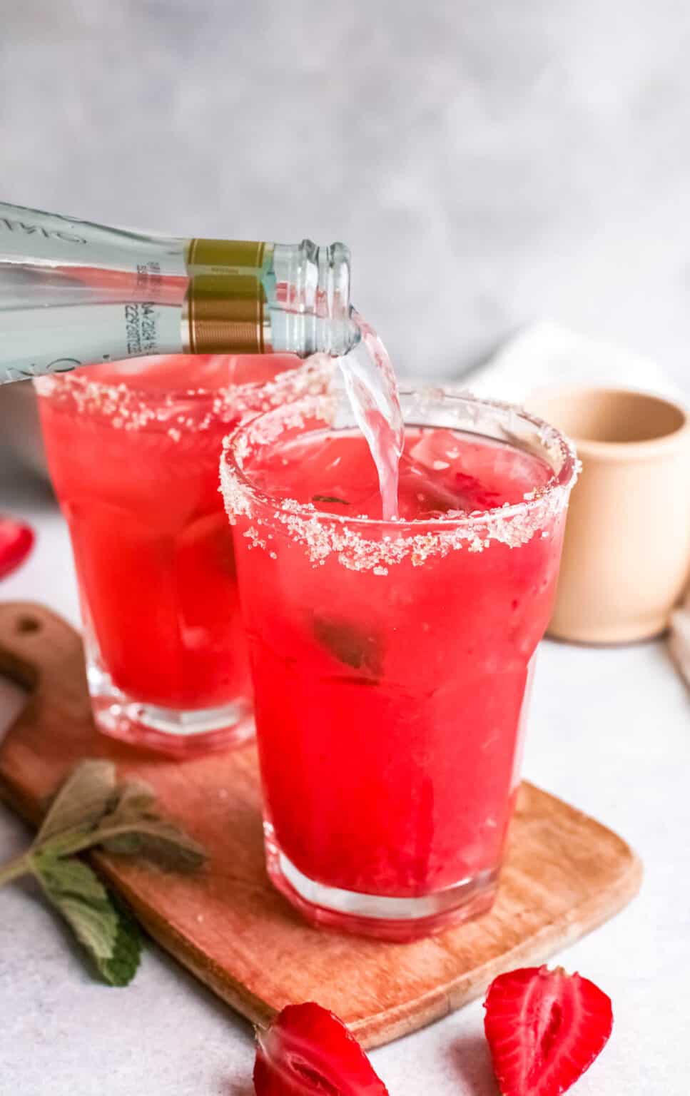 Strawberry Tequila Cocktail with Ginger Beer Recipe (Super Refreshing!)